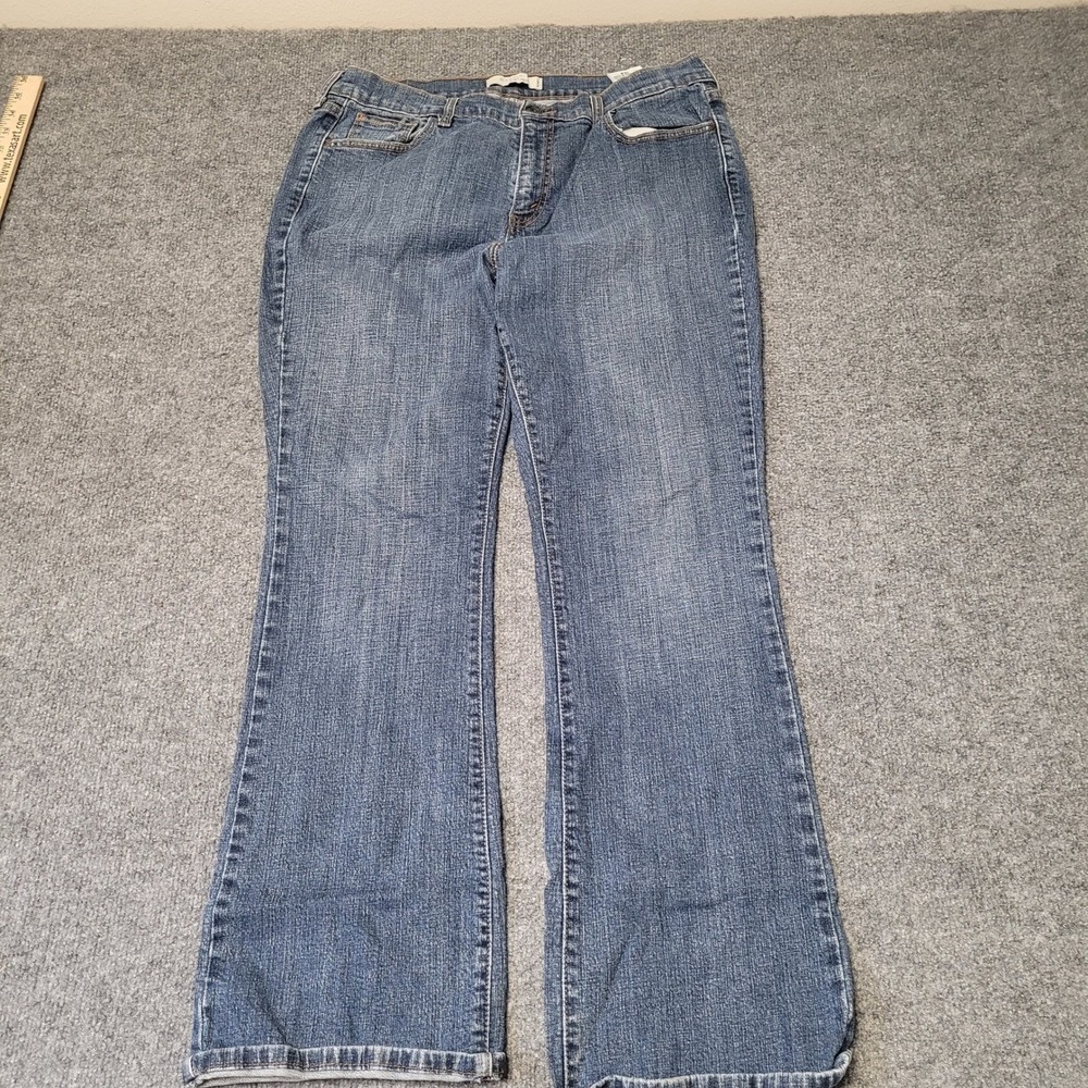 Levi's Jeans Womens Size 16 M Blue 515 Bootcut Stretch Mid Rise Casual Denim